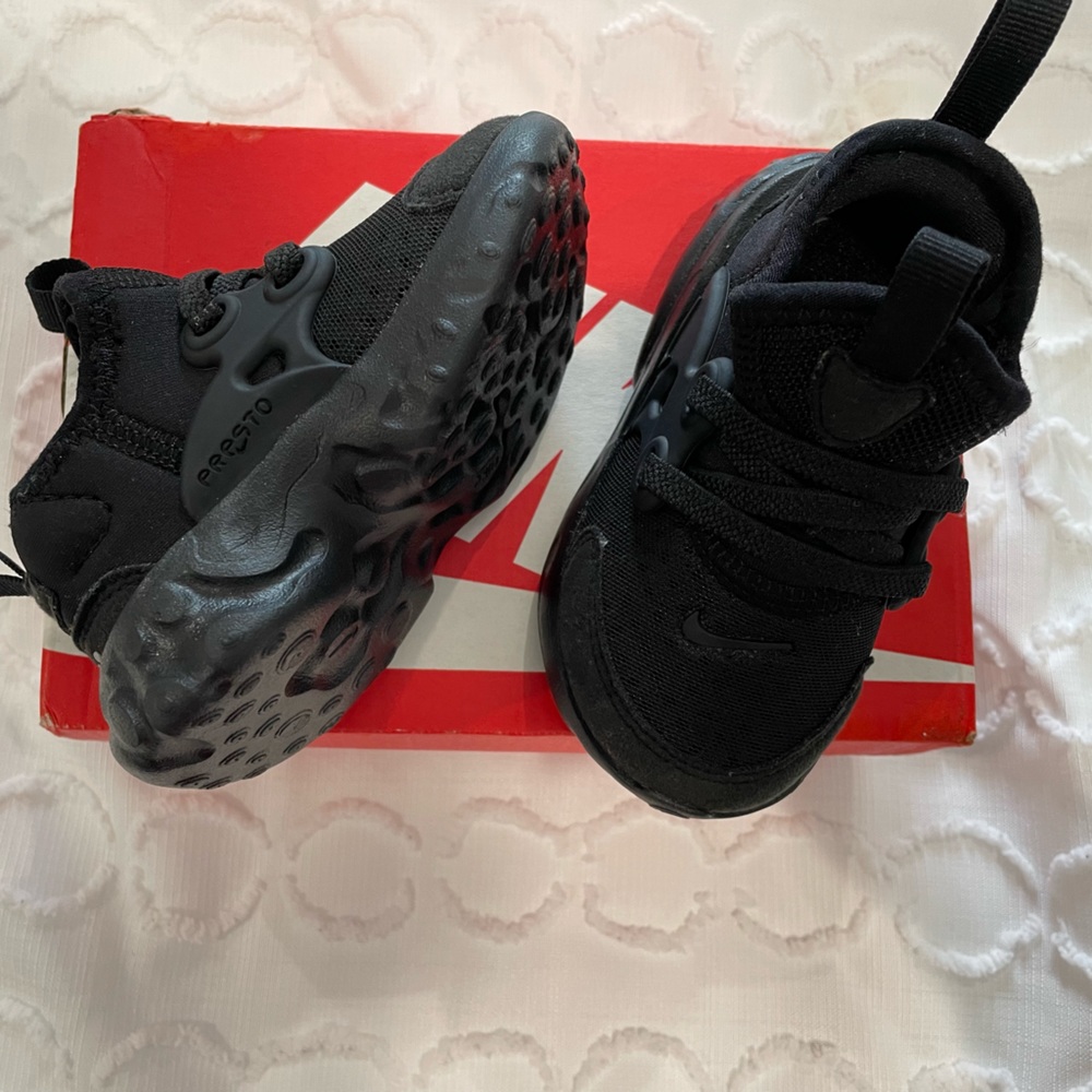 Toddler Nike Presto - Picture 2 of 2